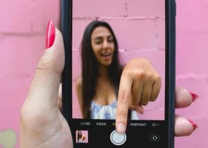 How To Get Grid On IPhone Camera