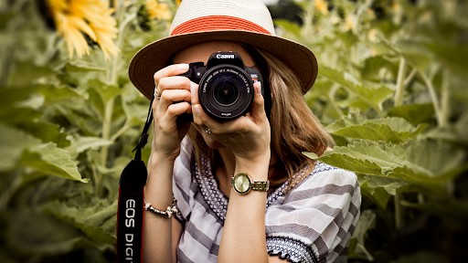 Why Go Mirrorless In 2025