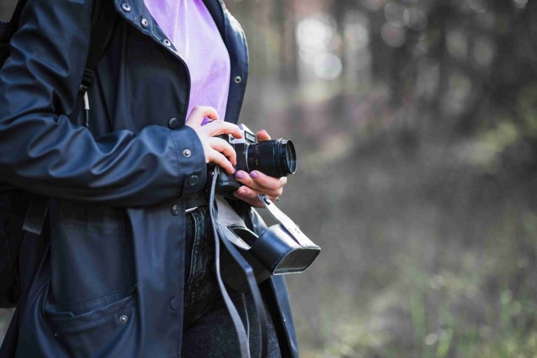 Best Mirrorless Camera for Beginners: My No-BS Guide for 2025